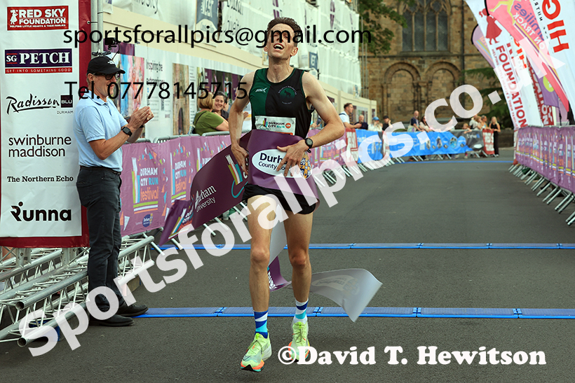 DDurham City 10k, 2025 Durham City 5k and 10k, Durham.  Photo: David T. Hewitson/Sports for All Pics